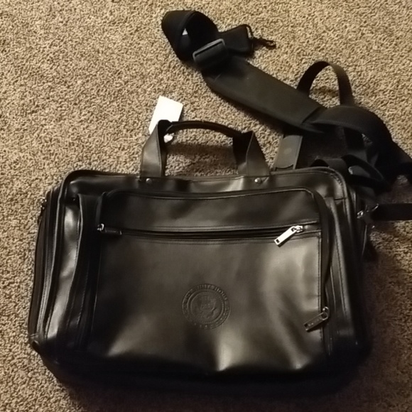leed's Other - Leed's Whitehouse Black Briefcase